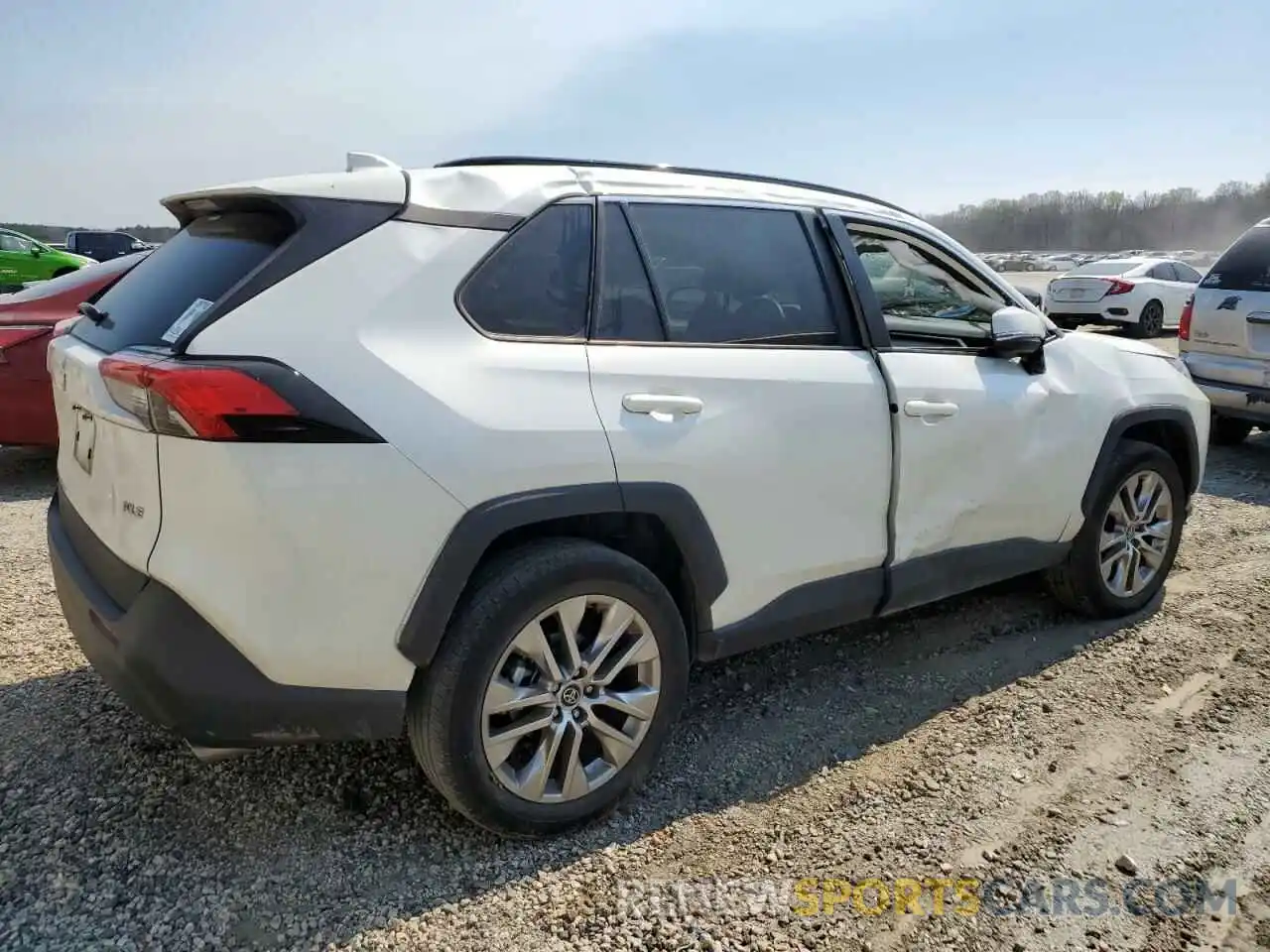 3 Photograph of a damaged car 2T3C1RFV3MW109619 TOYOTA RAV4 2021