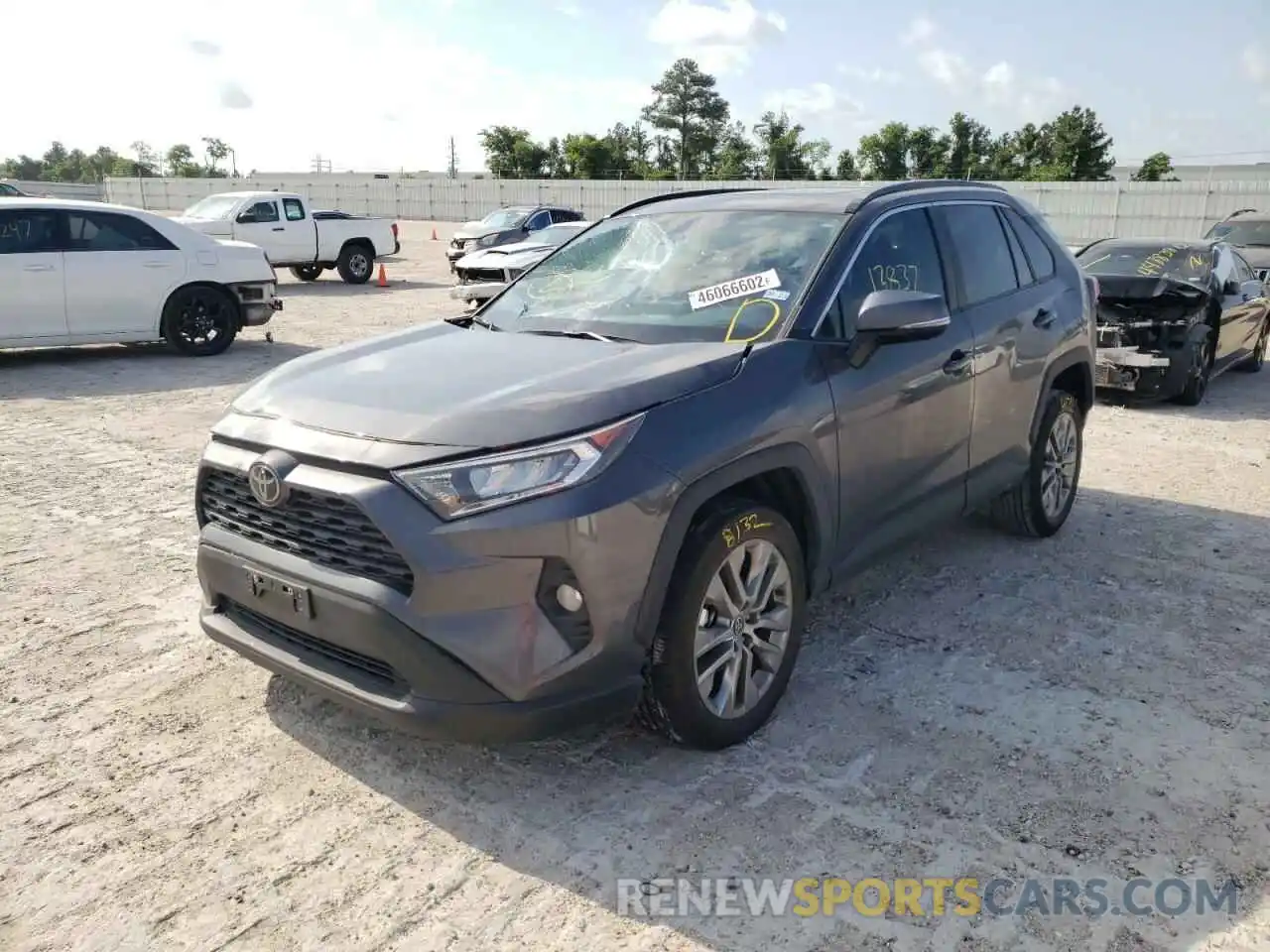 2 Photograph of a damaged car 2T3C1RFV3MW152714 TOYOTA RAV4 2021