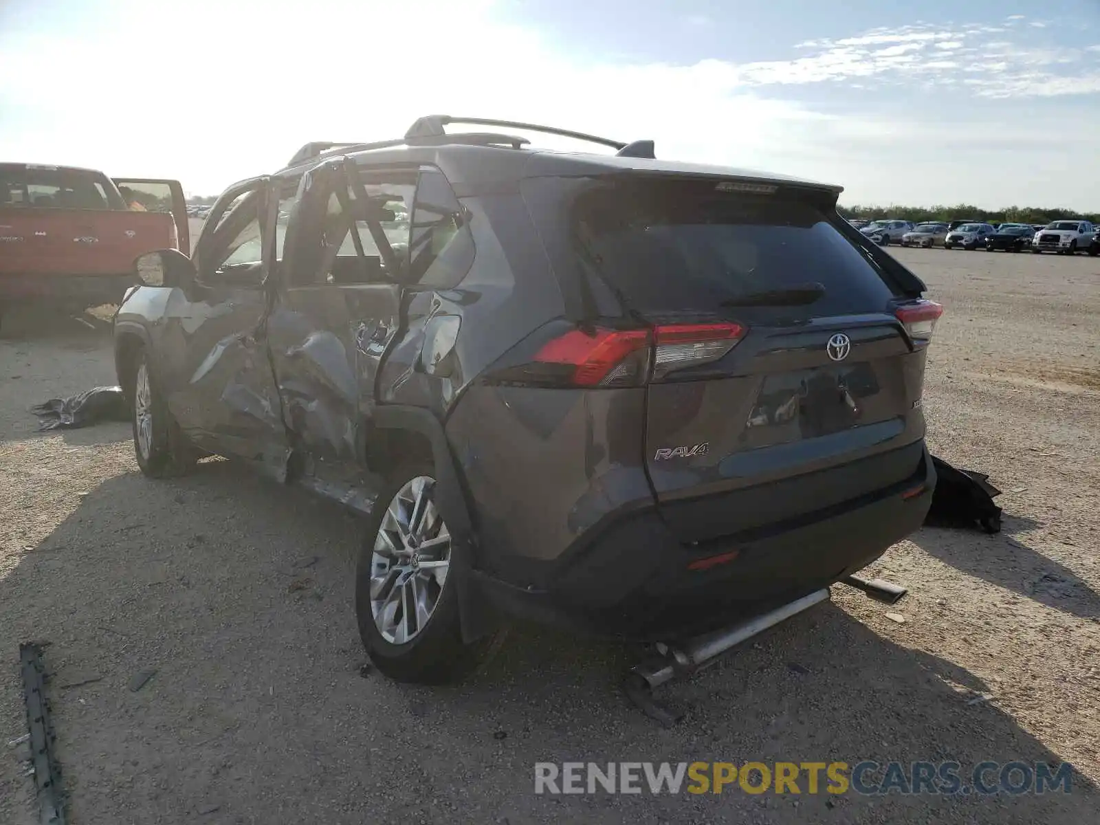 3 Photograph of a damaged car 2T3C1RFV3MW159131 TOYOTA RAV4 2021