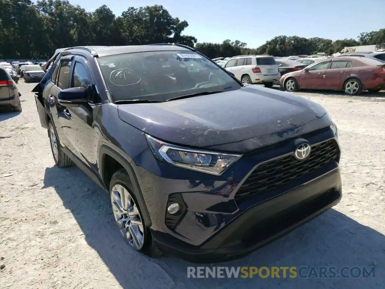 1 Photograph of a damaged car 2T3C1RFV3MW160943 TOYOTA RAV4 2021