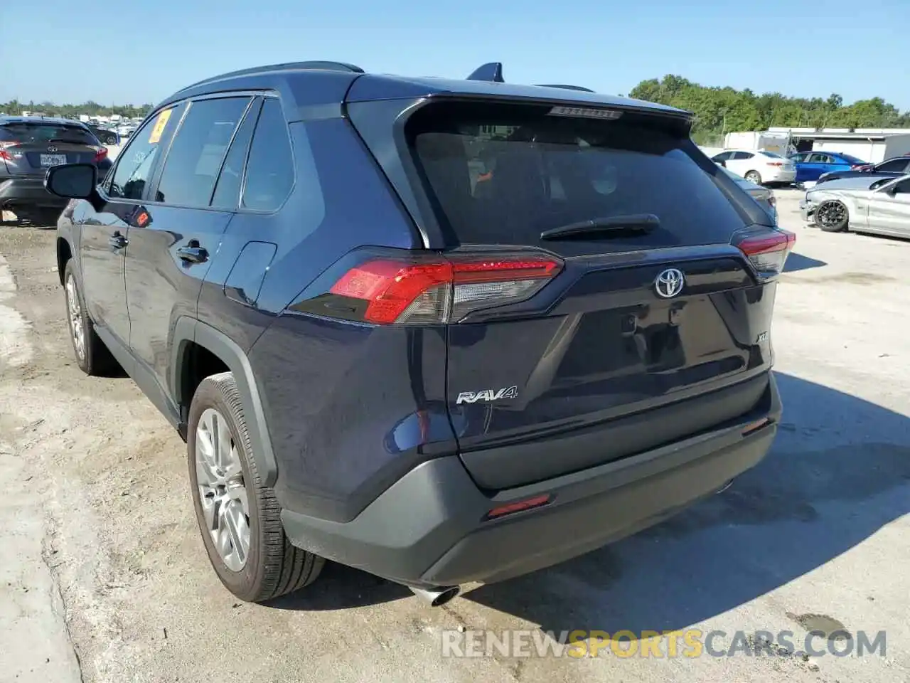 3 Photograph of a damaged car 2T3C1RFV3MW181727 TOYOTA RAV4 2021