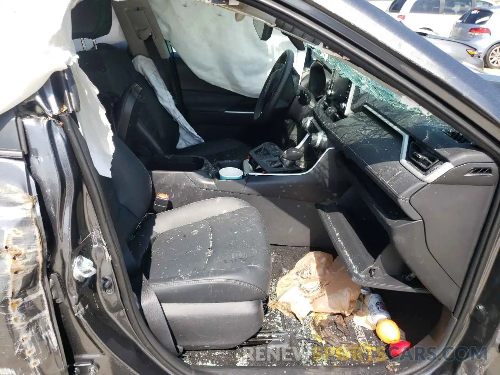 5 Photograph of a damaged car 2T3C1RFV4MC120159 TOYOTA RAV4 2021