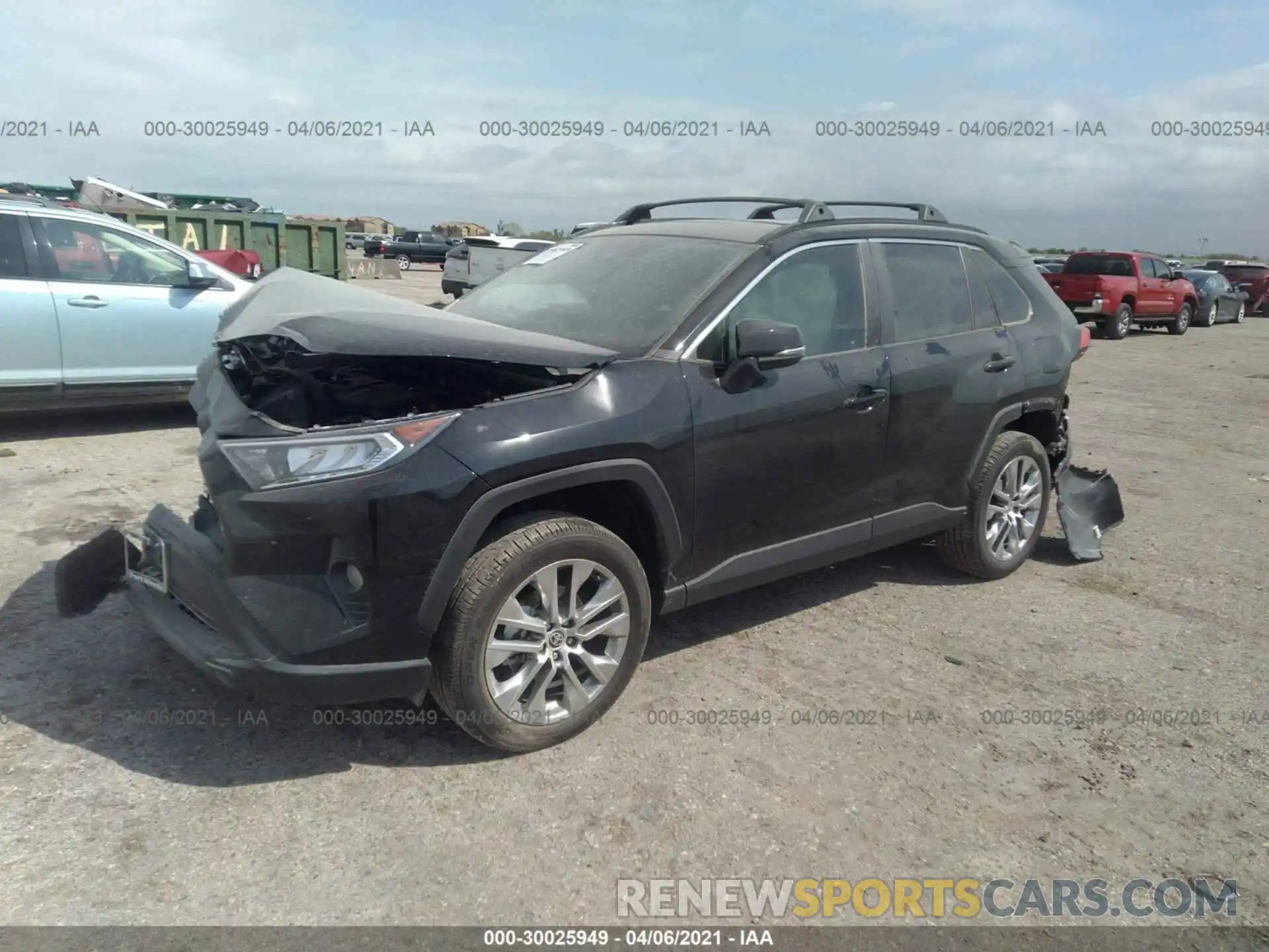 2 Photograph of a damaged car 2T3C1RFV4MC122770 TOYOTA RAV4 2021