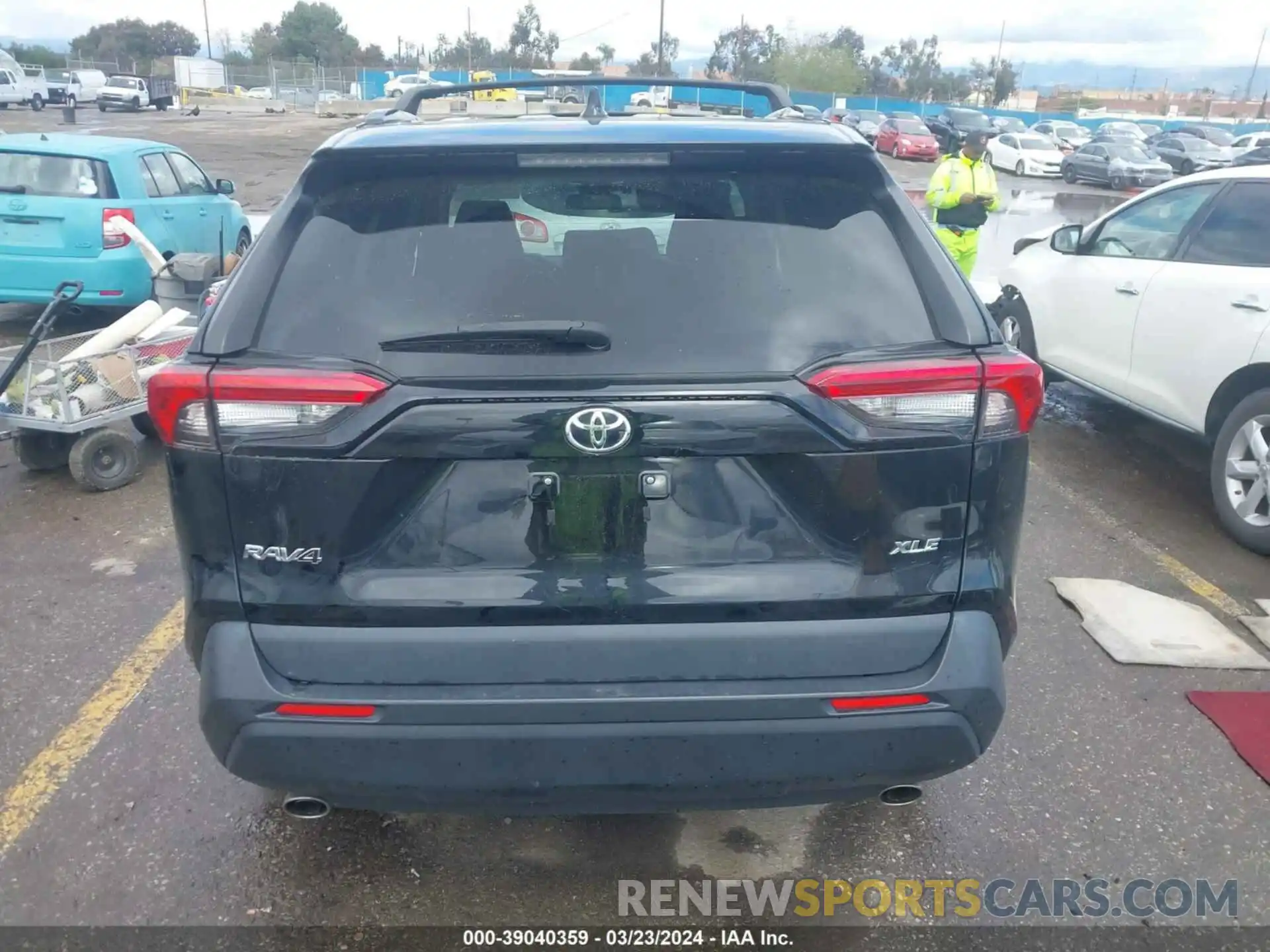 17 Photograph of a damaged car 2T3C1RFV4MC139486 TOYOTA RAV4 2021