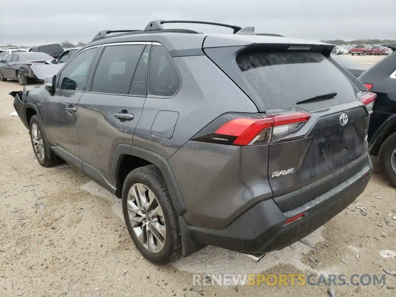 3 Photograph of a damaged car 2T3C1RFV4MC170589 TOYOTA RAV4 2021