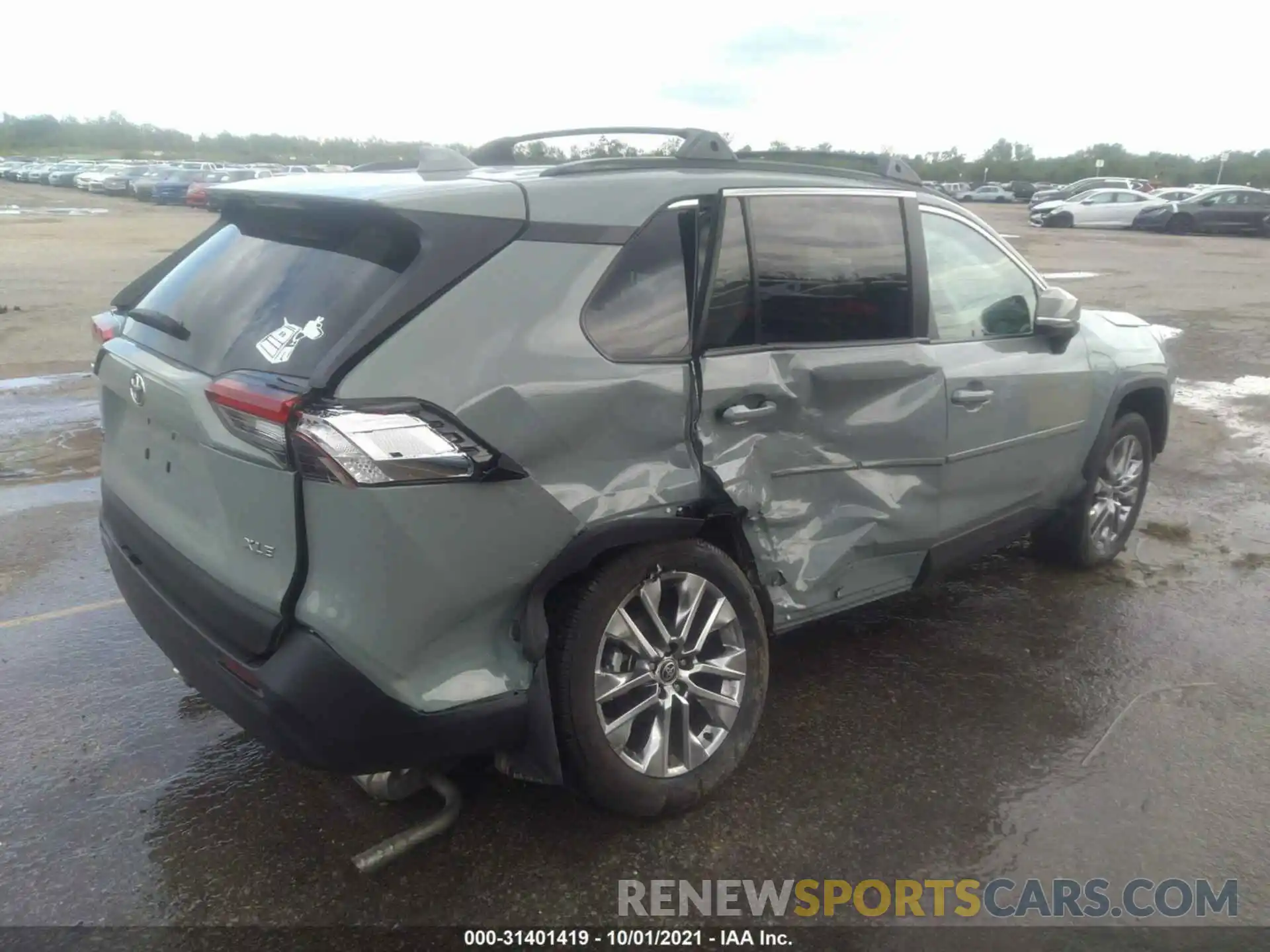 6 Photograph of a damaged car 2T3C1RFV4MW135081 TOYOTA RAV4 2021