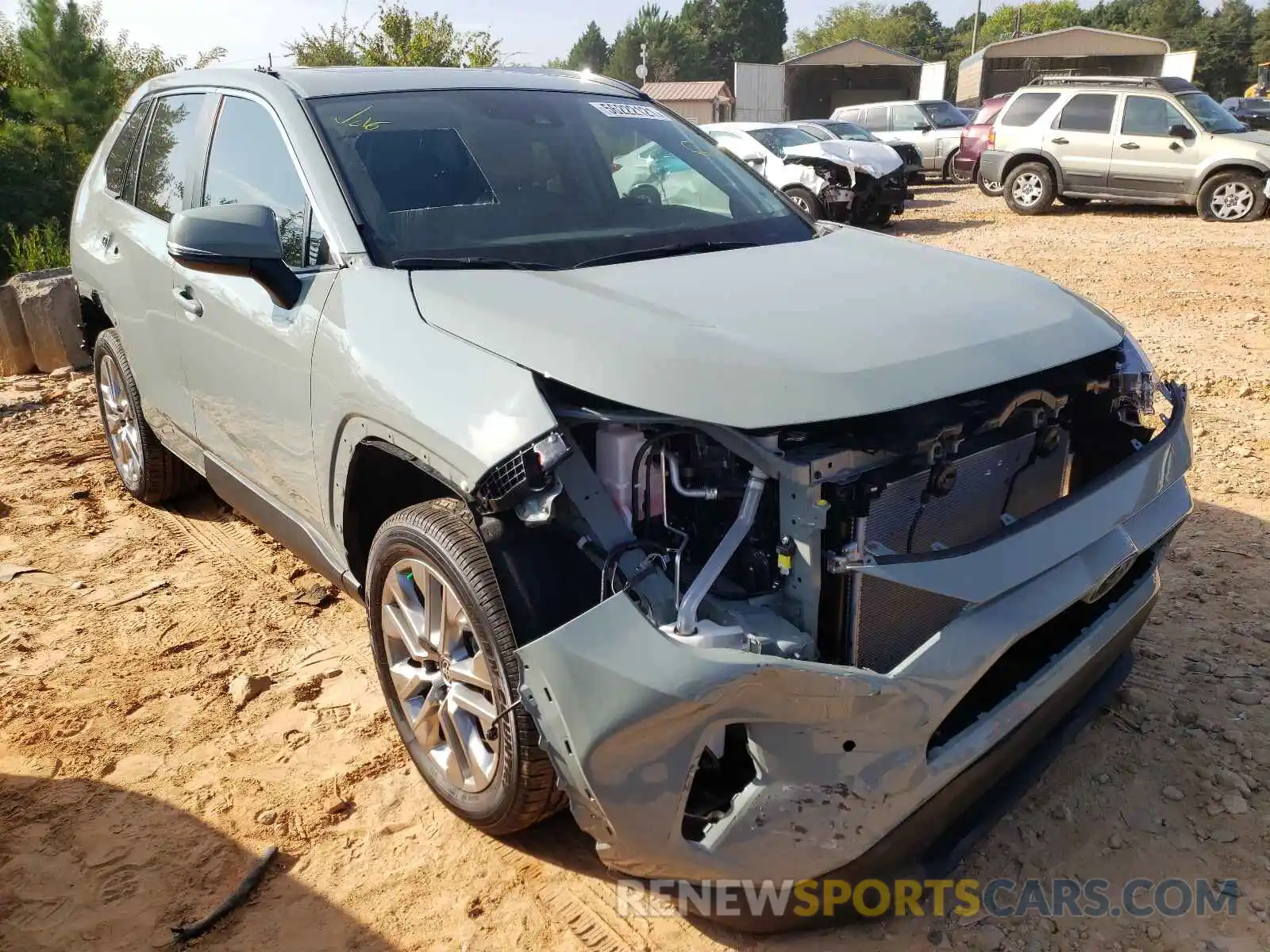 1 Photograph of a damaged car 2T3C1RFV4MW144363 TOYOTA RAV4 2021