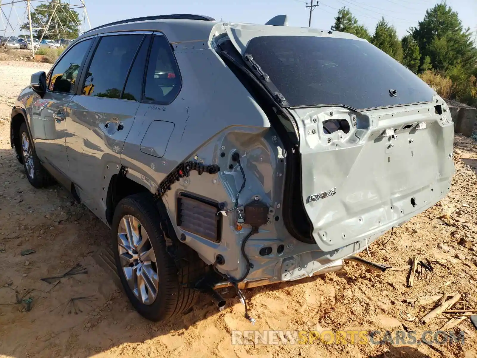 3 Photograph of a damaged car 2T3C1RFV4MW144363 TOYOTA RAV4 2021