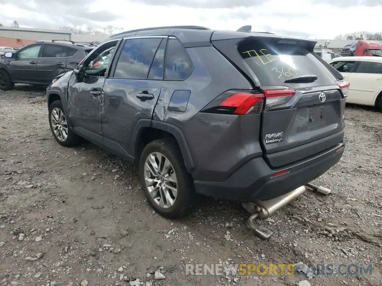 3 Фотография поврежденного автомобиля 2T3C1RFV4MW153676 TOYOTA RAV4 2021