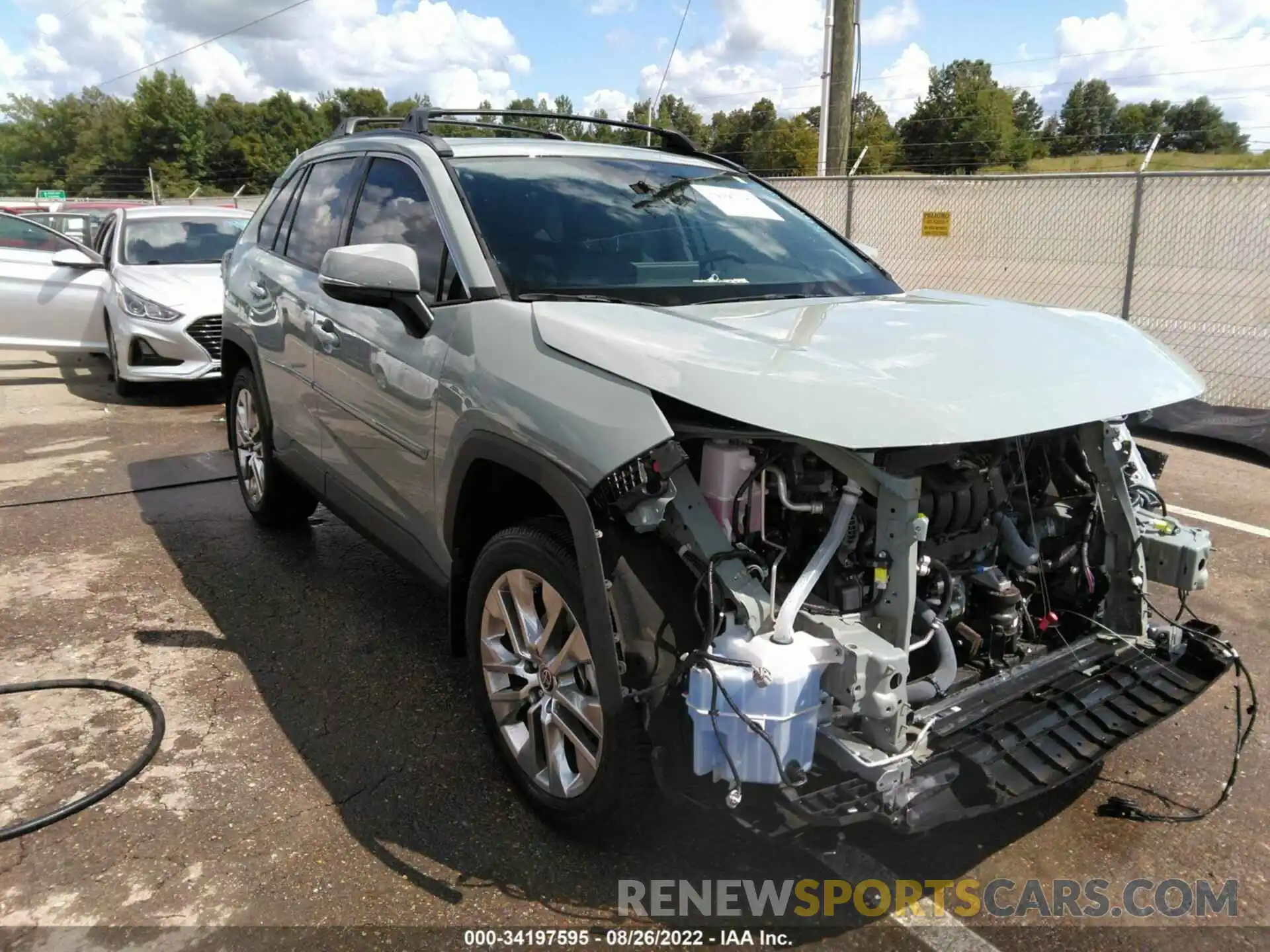 1 Фотография поврежденного автомобиля 2T3C1RFV4MW174012 TOYOTA RAV4 2021