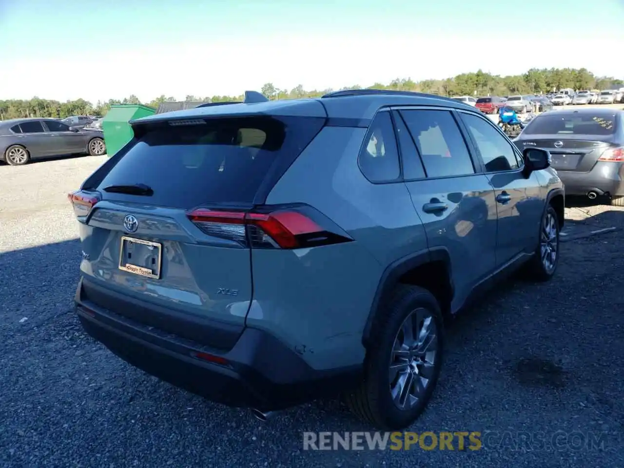 4 Photograph of a damaged car 2T3C1RFV4MW177251 TOYOTA RAV4 2021