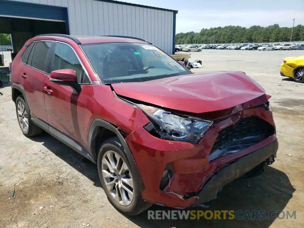 1 Photograph of a damaged car 2T3C1RFV4MW178822 TOYOTA RAV4 2021