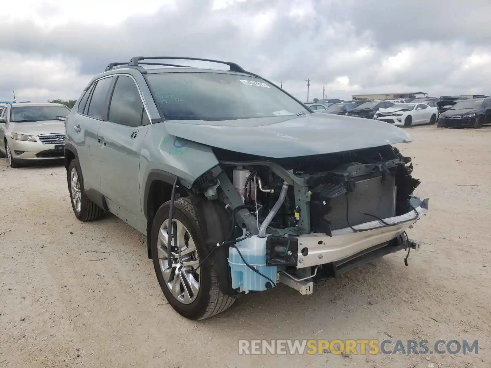 1 Photograph of a damaged car 2T3C1RFV5MC090170 TOYOTA RAV4 2021