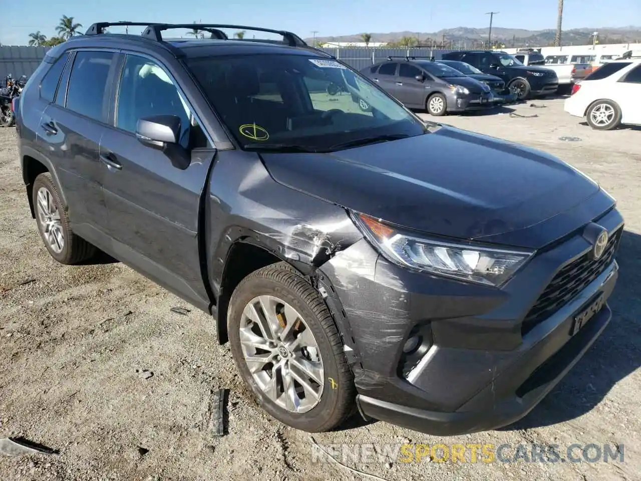 1 Photograph of a damaged car 2T3C1RFV5MC140422 TOYOTA RAV4 2021