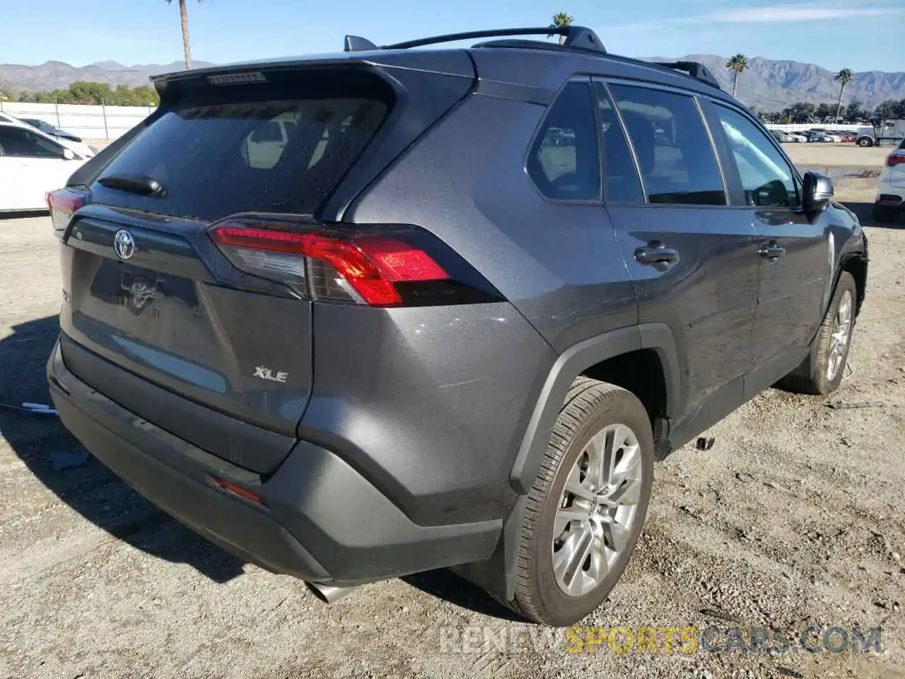 4 Photograph of a damaged car 2T3C1RFV5MC140422 TOYOTA RAV4 2021