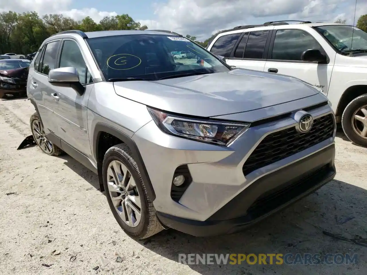 1 Photograph of a damaged car 2T3C1RFV5MC171878 TOYOTA RAV4 2021