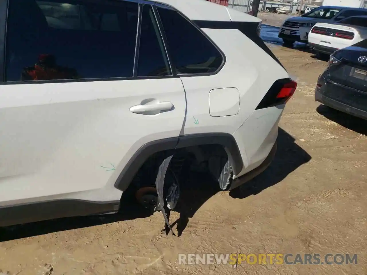 9 Photograph of a damaged car 2T3C1RFV5MW127507 TOYOTA RAV4 2021