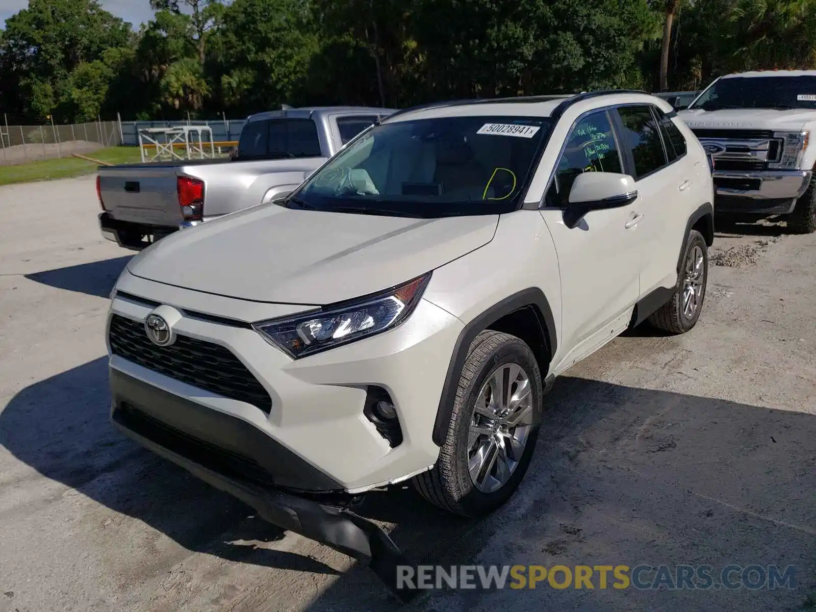 2 Photograph of a damaged car 2T3C1RFV5MW154657 TOYOTA RAV4 2021