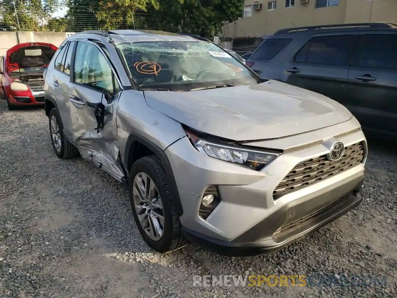 1 Photograph of a damaged car 2T3C1RFV5MW170180 TOYOTA RAV4 2021