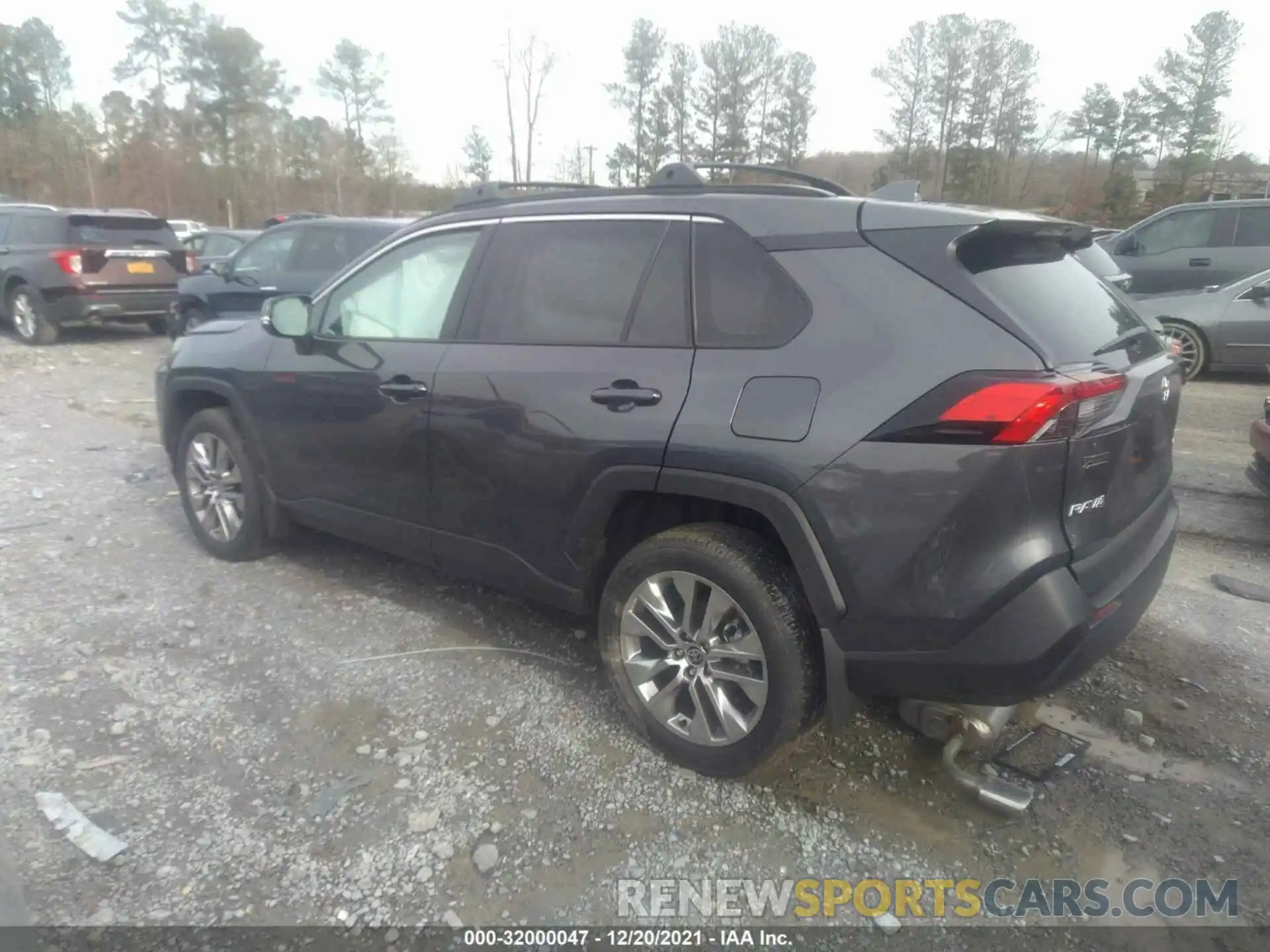 3 Photograph of a damaged car 2T3C1RFV5MW175265 TOYOTA RAV4 2021