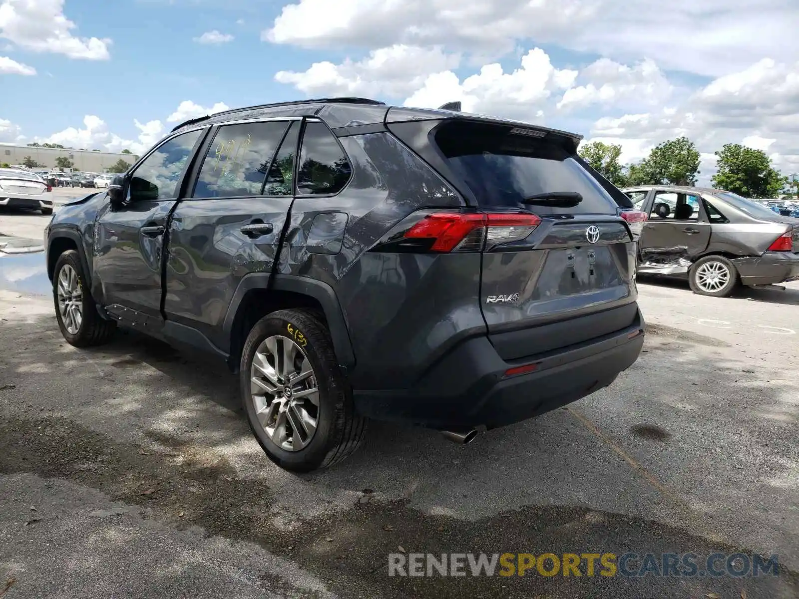 3 Photograph of a damaged car 2T3C1RFV6MC087472 TOYOTA RAV4 2021