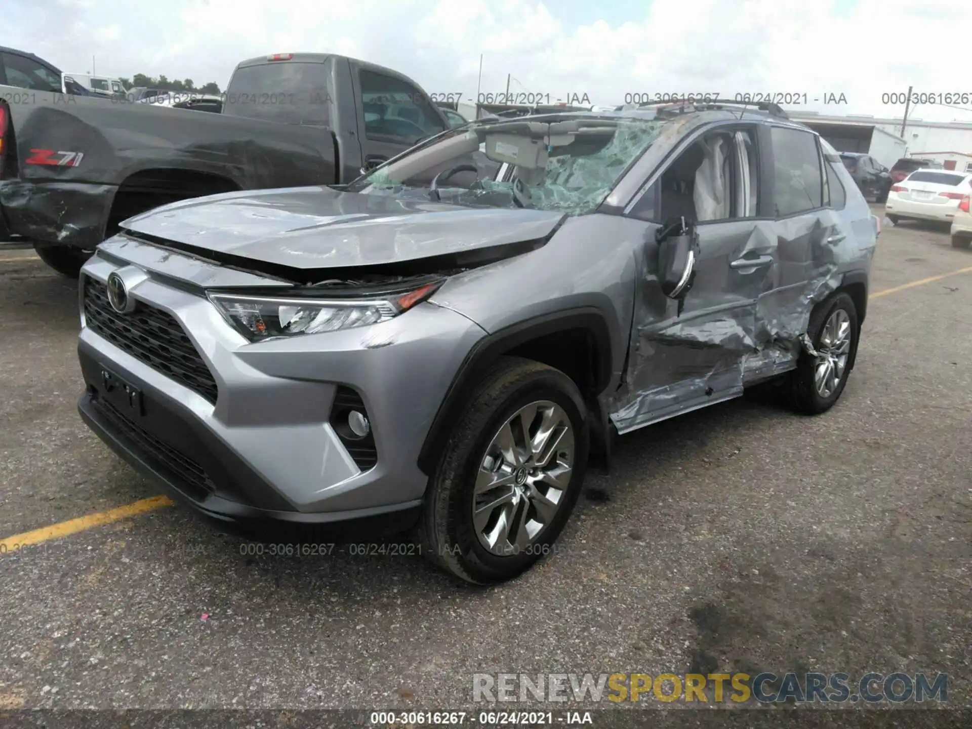 2 Фотография поврежденного автомобиля 2T3C1RFV6MC099041 TOYOTA RAV4 2021