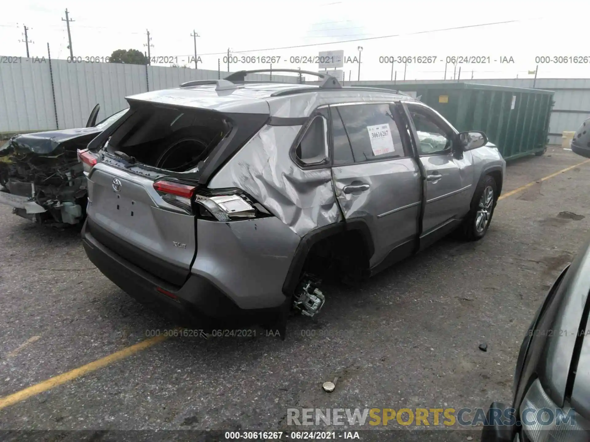 4 Photograph of a damaged car 2T3C1RFV6MC099041 TOYOTA RAV4 2021