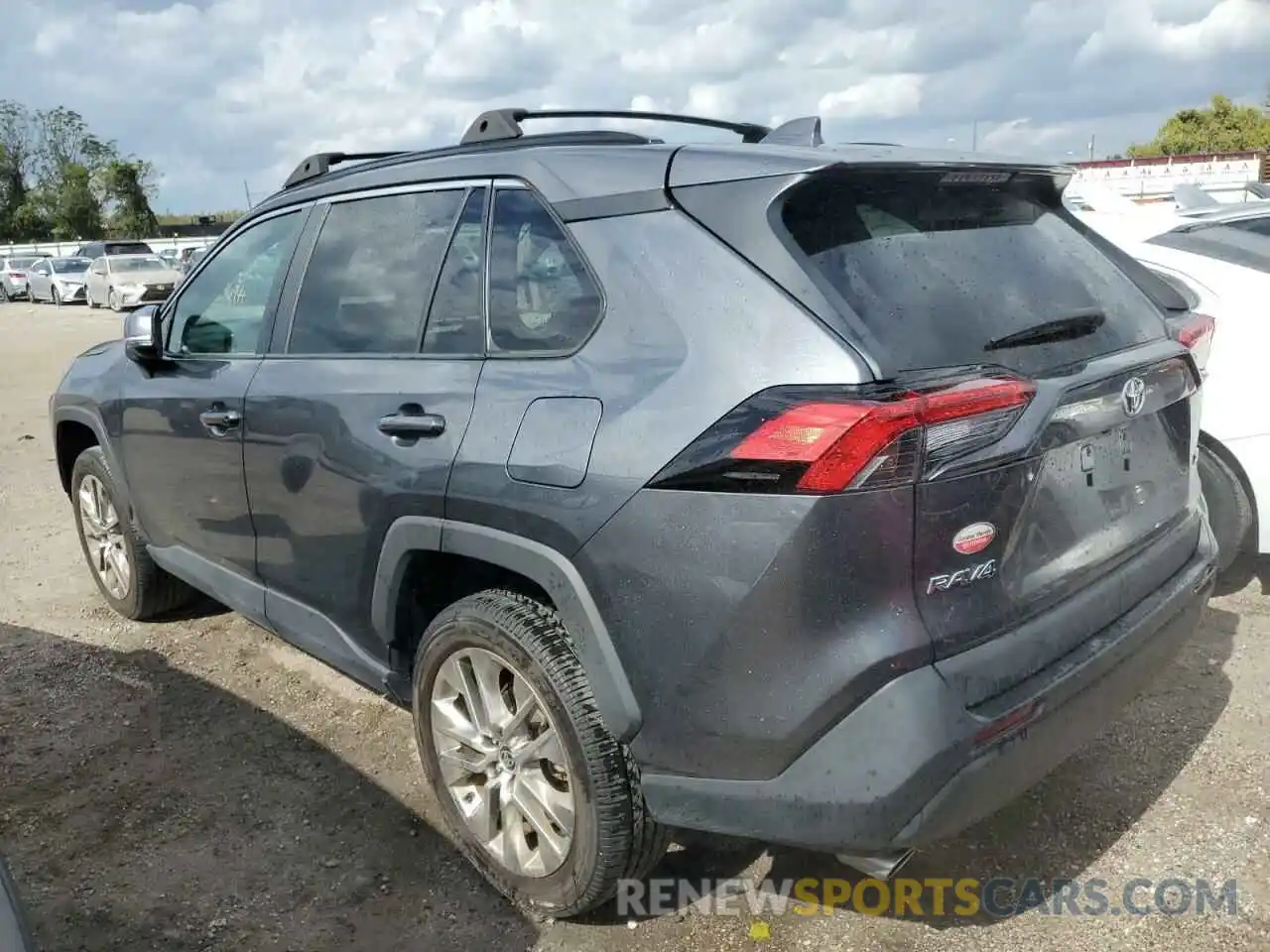 3 Photograph of a damaged car 2T3C1RFV6MC110037 TOYOTA RAV4 2021