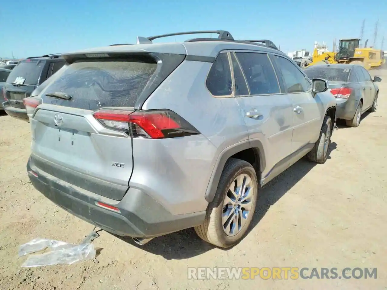 4 Photograph of a damaged car 2T3C1RFV6MC126030 TOYOTA RAV4 2021