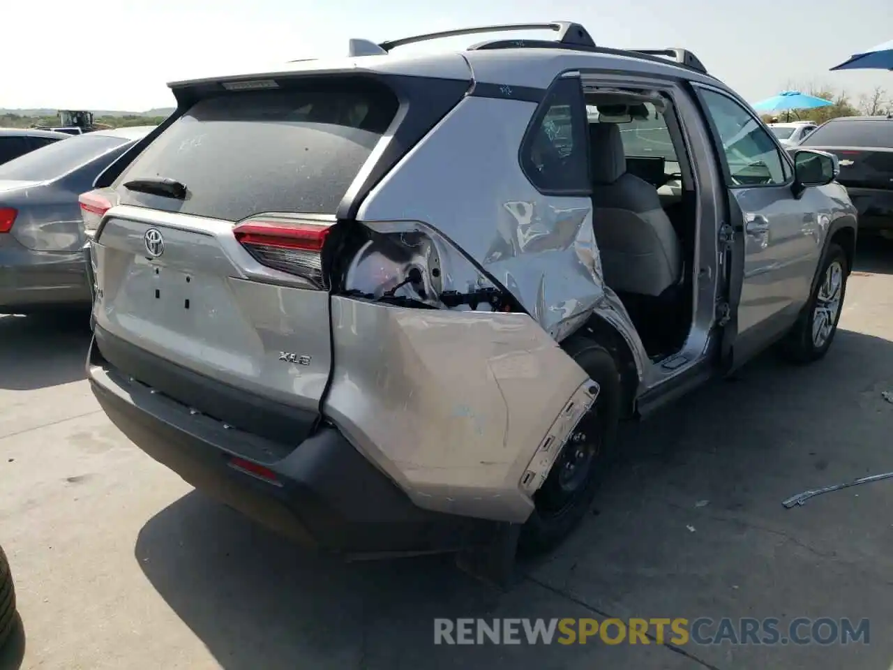 4 Photograph of a damaged car 2T3C1RFV6MC147475 TOYOTA RAV4 2021