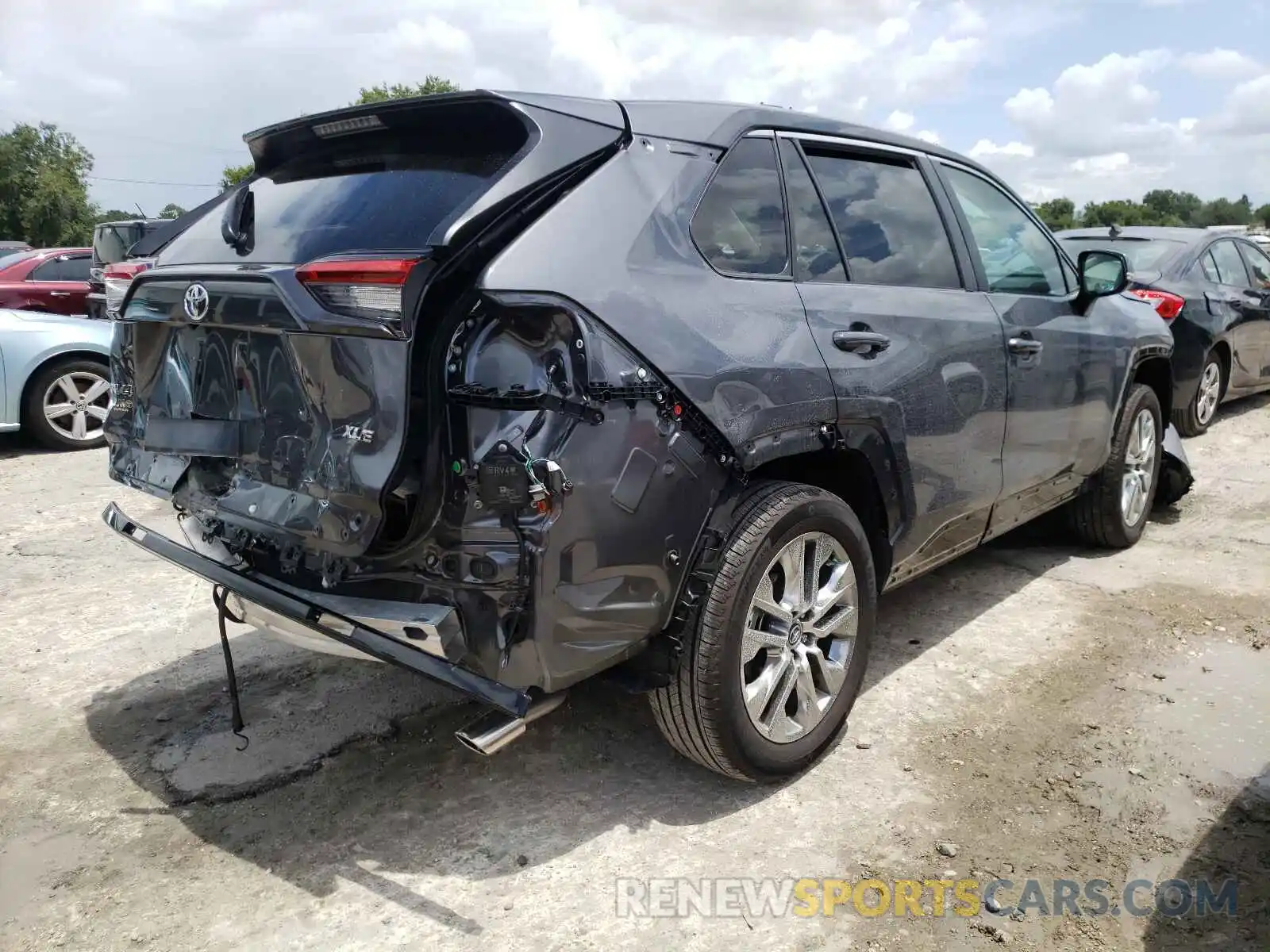 4 Photograph of a damaged car 2T3C1RFV6MW109498 TOYOTA RAV4 2021