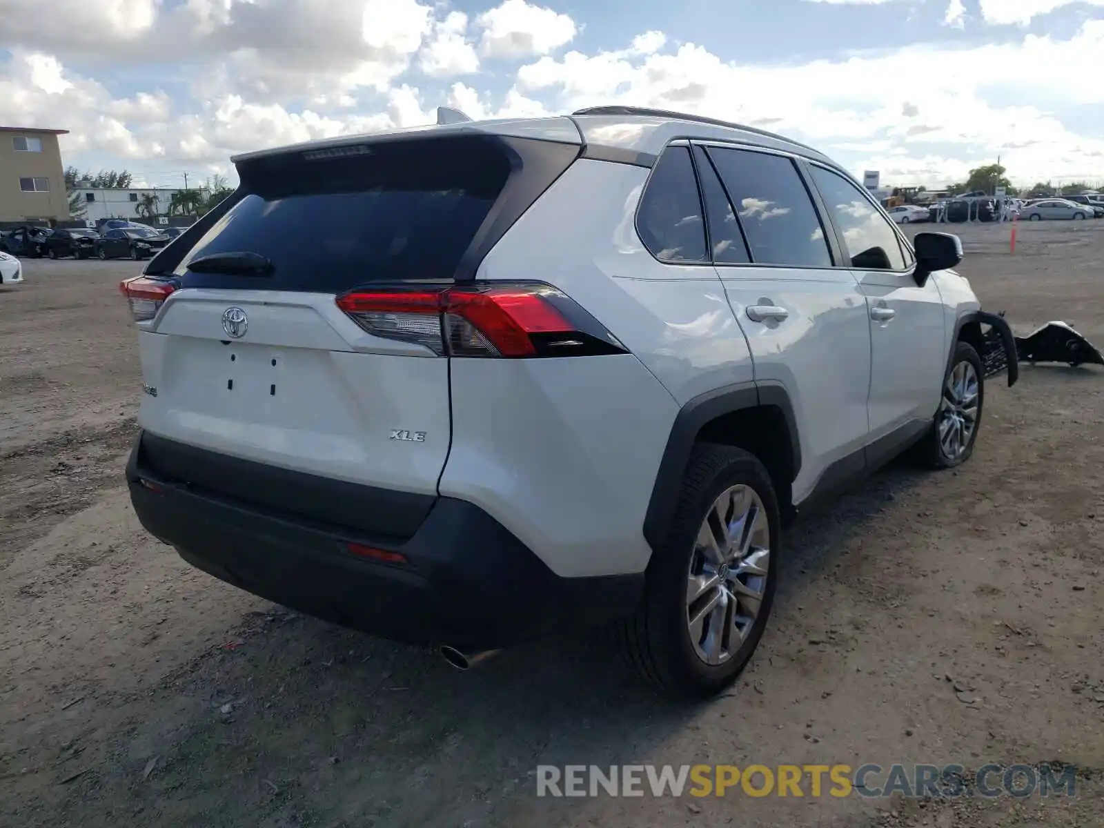 4 Photograph of a damaged car 2T3C1RFV6MW124700 TOYOTA RAV4 2021