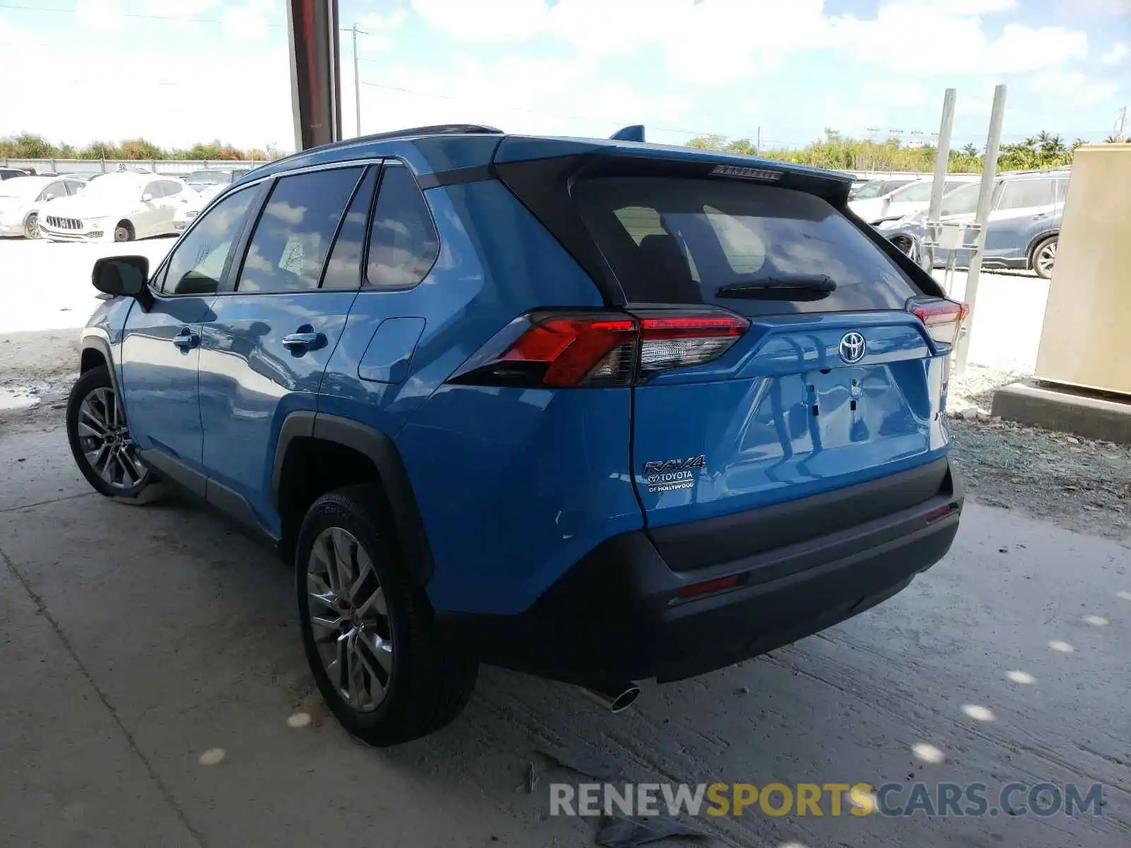 3 Photograph of a damaged car 2T3C1RFV6MW138239 TOYOTA RAV4 2021