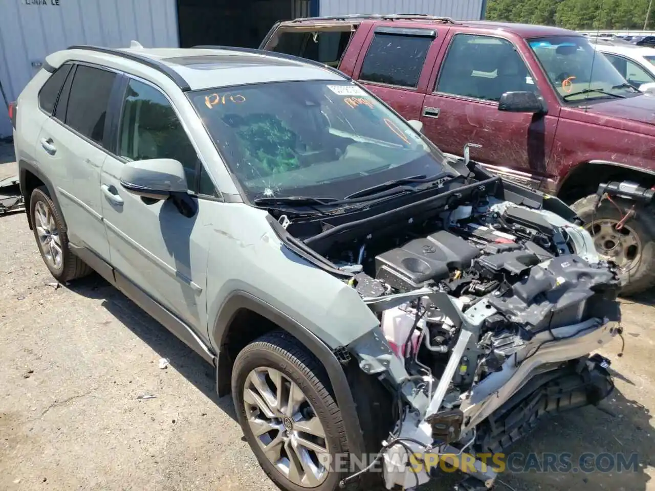 9 Photograph of a damaged car 2T3C1RFV6MW140914 TOYOTA RAV4 2021