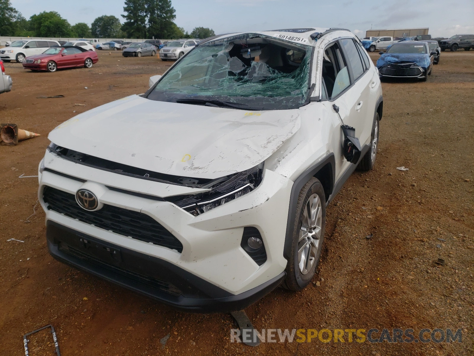 2 Photograph of a damaged car 2T3C1RFV6MW151816 TOYOTA RAV4 2021