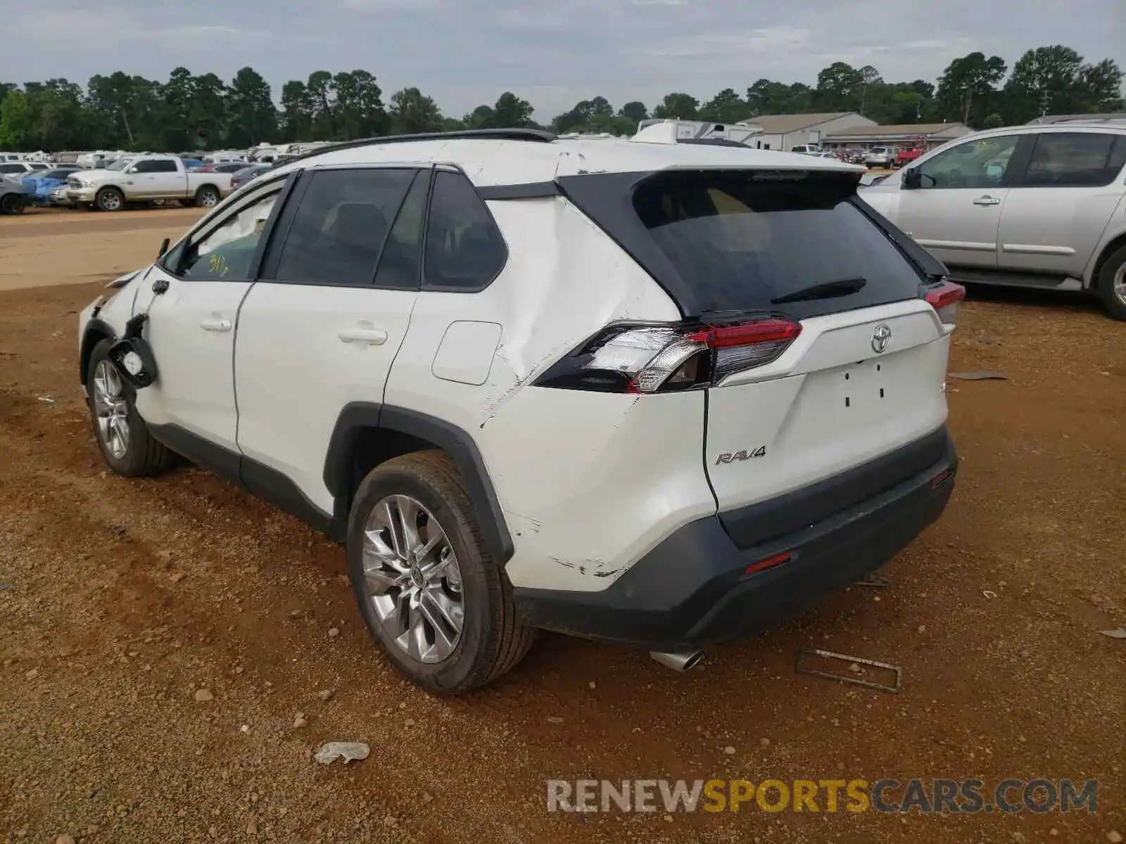 3 Photograph of a damaged car 2T3C1RFV6MW151816 TOYOTA RAV4 2021