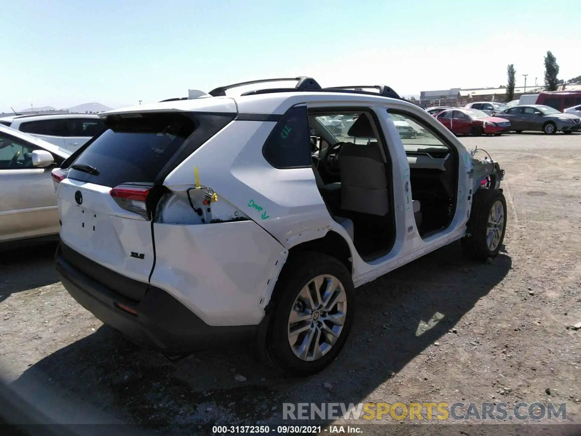 4 Photograph of a damaged car 2T3C1RFV6MW153372 TOYOTA RAV4 2021