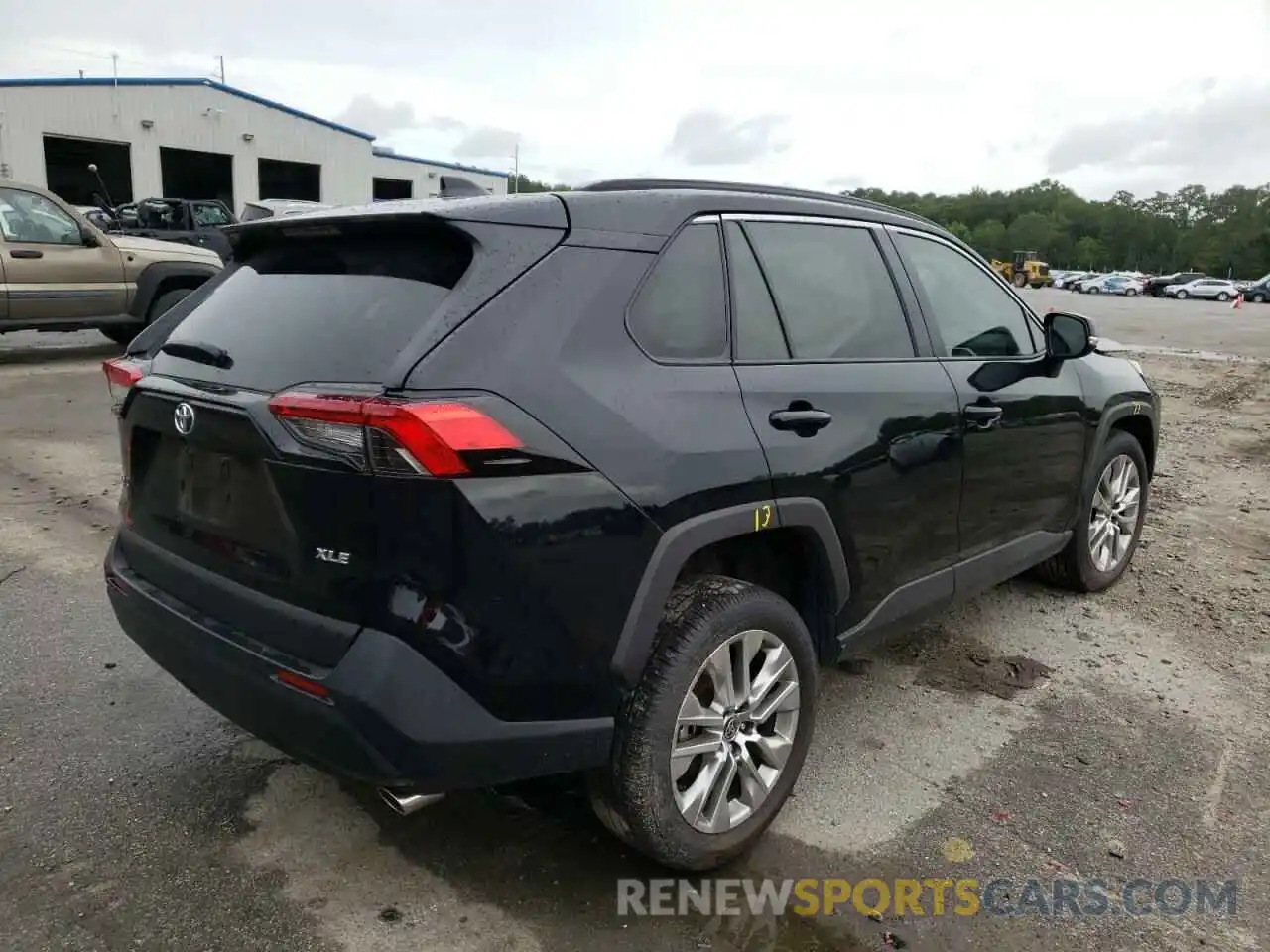 4 Photograph of a damaged car 2T3C1RFV6MW155963 TOYOTA RAV4 2021