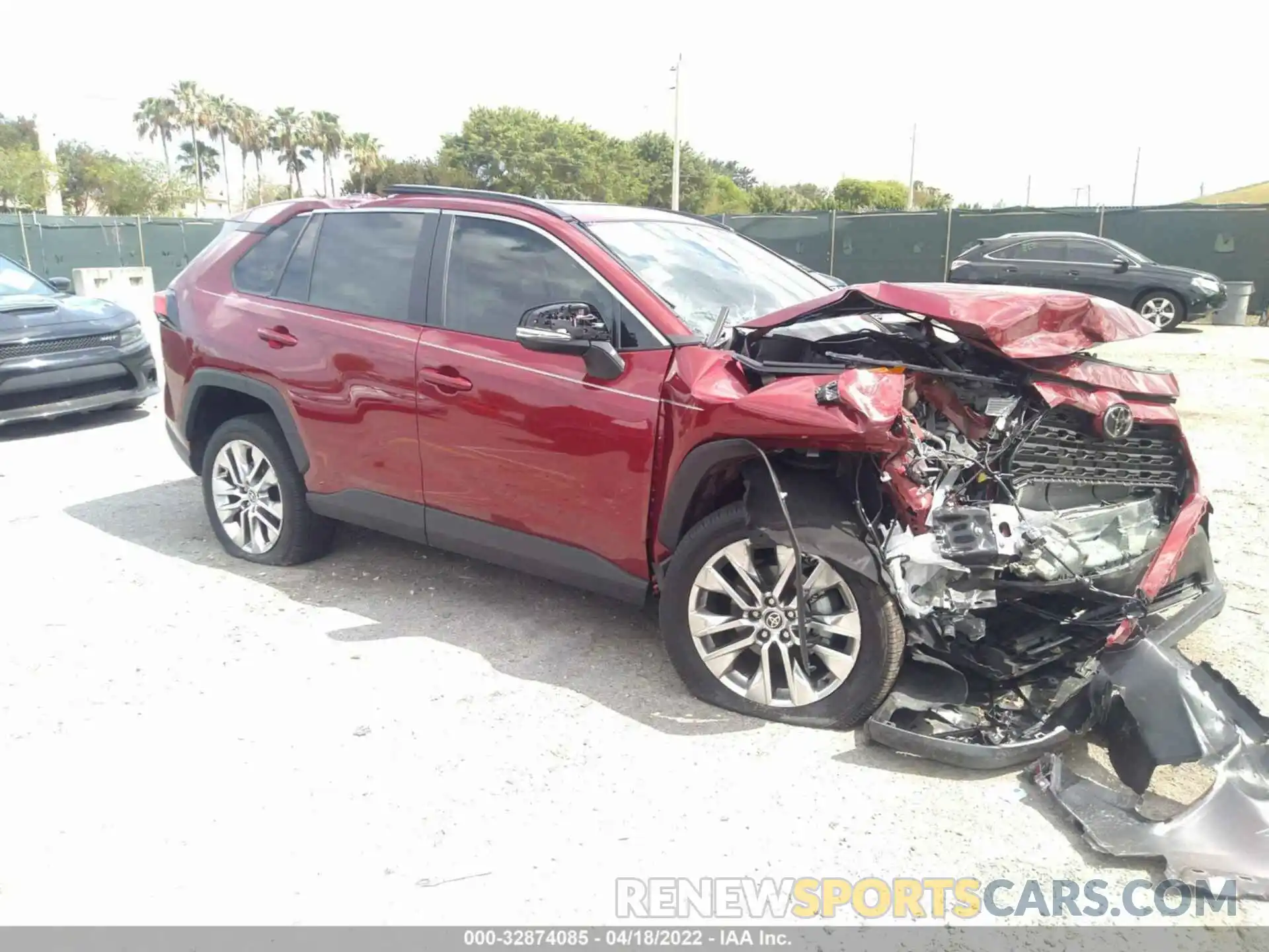 1 Photograph of a damaged car 2T3C1RFV6MW170947 TOYOTA RAV4 2021