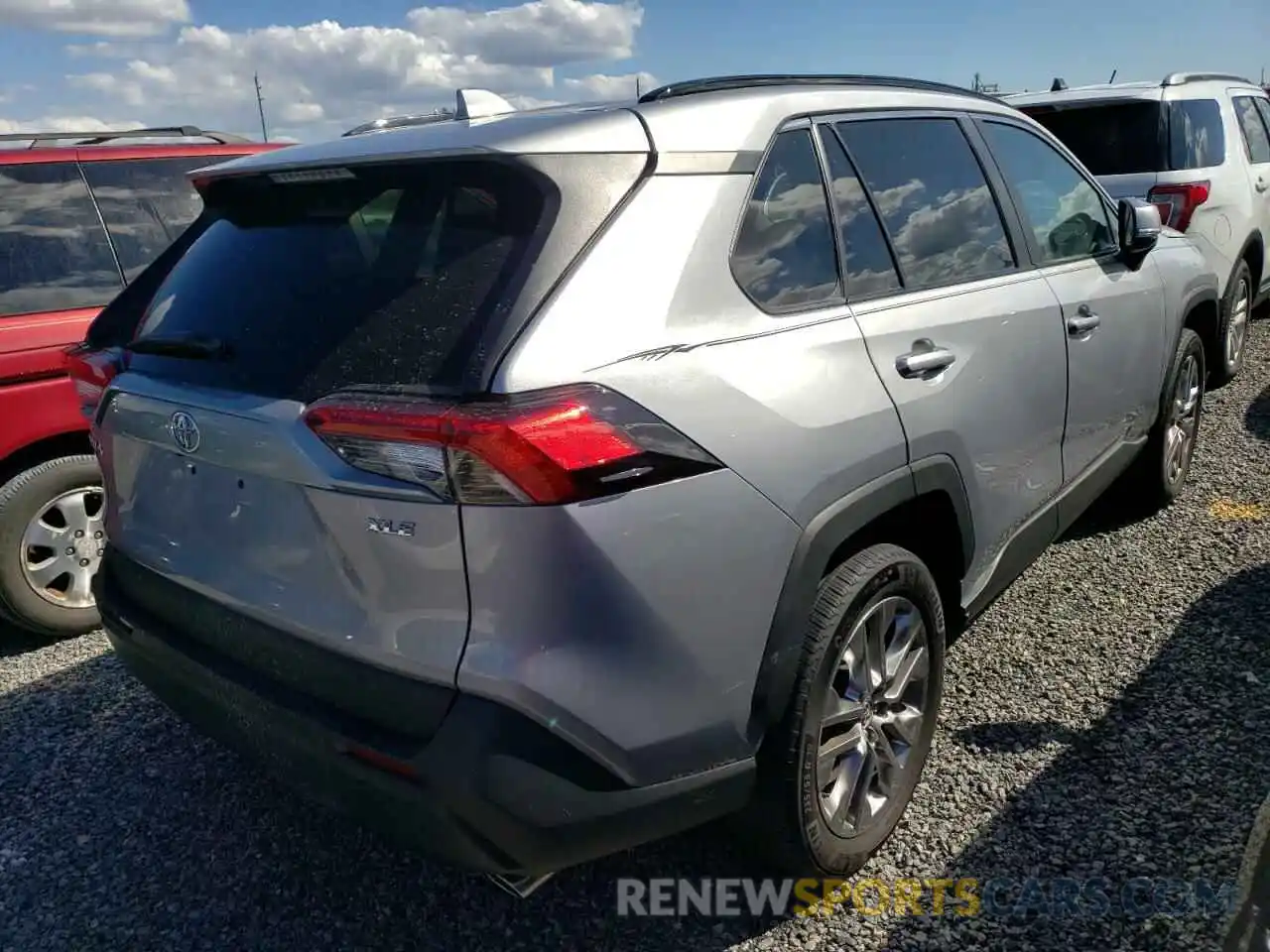 4 Photograph of a damaged car 2T3C1RFV7MC093491 TOYOTA RAV4 2021