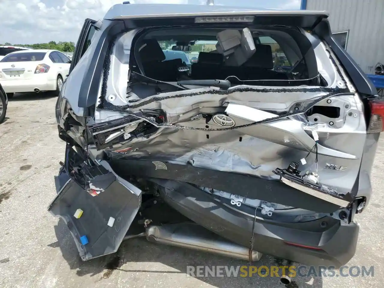 9 Photograph of a damaged car 2T3C1RFV7MC106739 TOYOTA RAV4 2021