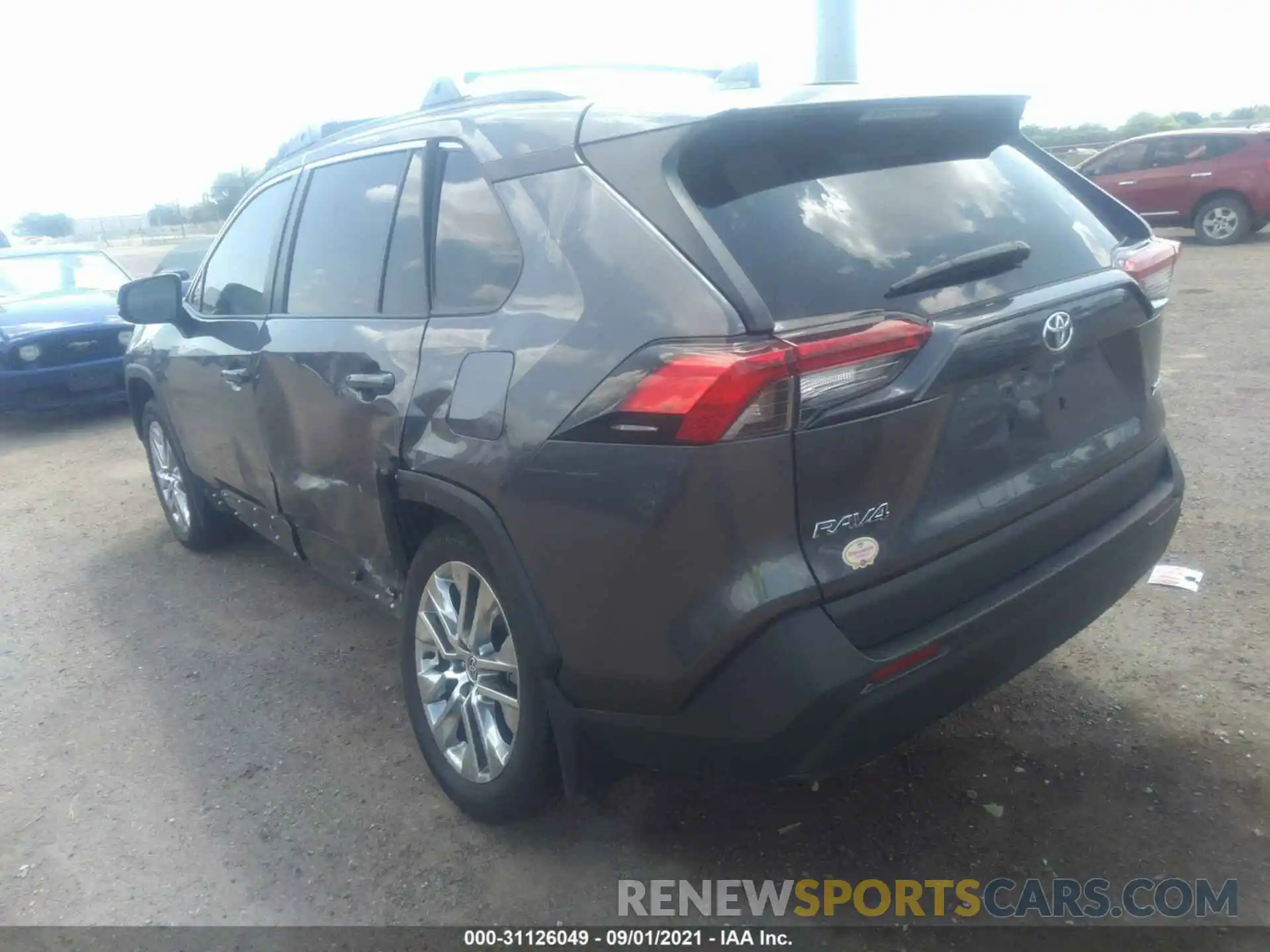 3 Photograph of a damaged car 2T3C1RFV7MC128370 TOYOTA RAV4 2021