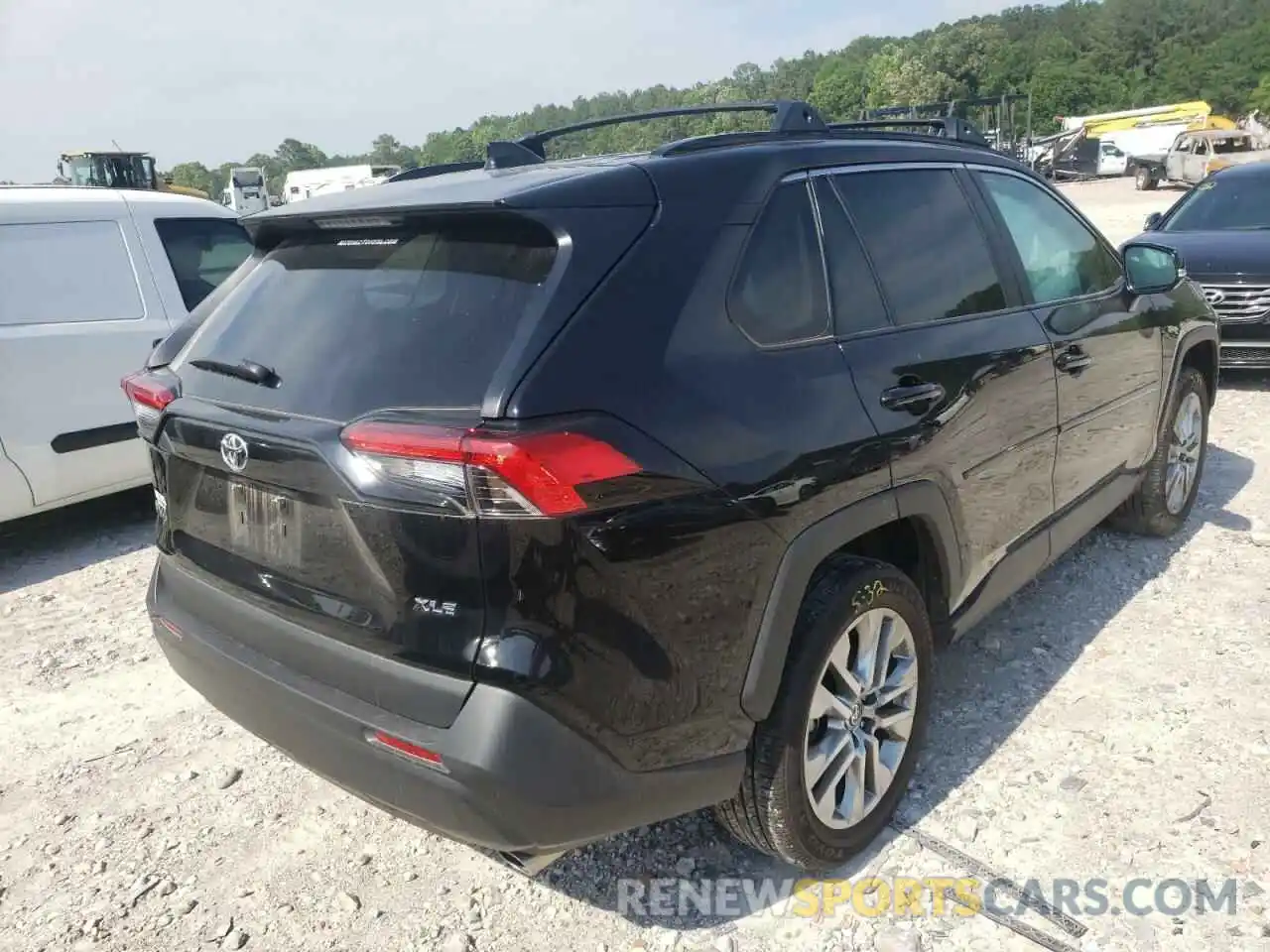 4 Photograph of a damaged car 2T3C1RFV7MC129924 TOYOTA RAV4 2021