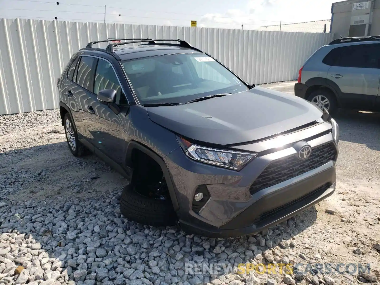 1 Фотография поврежденного автомобиля 2T3C1RFV7MC130460 TOYOTA RAV4 2021