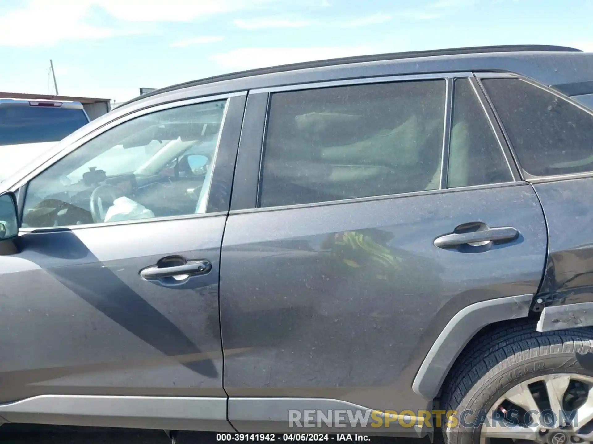 13 Photograph of a damaged car 2T3C1RFV7MC138512 TOYOTA RAV4 2021