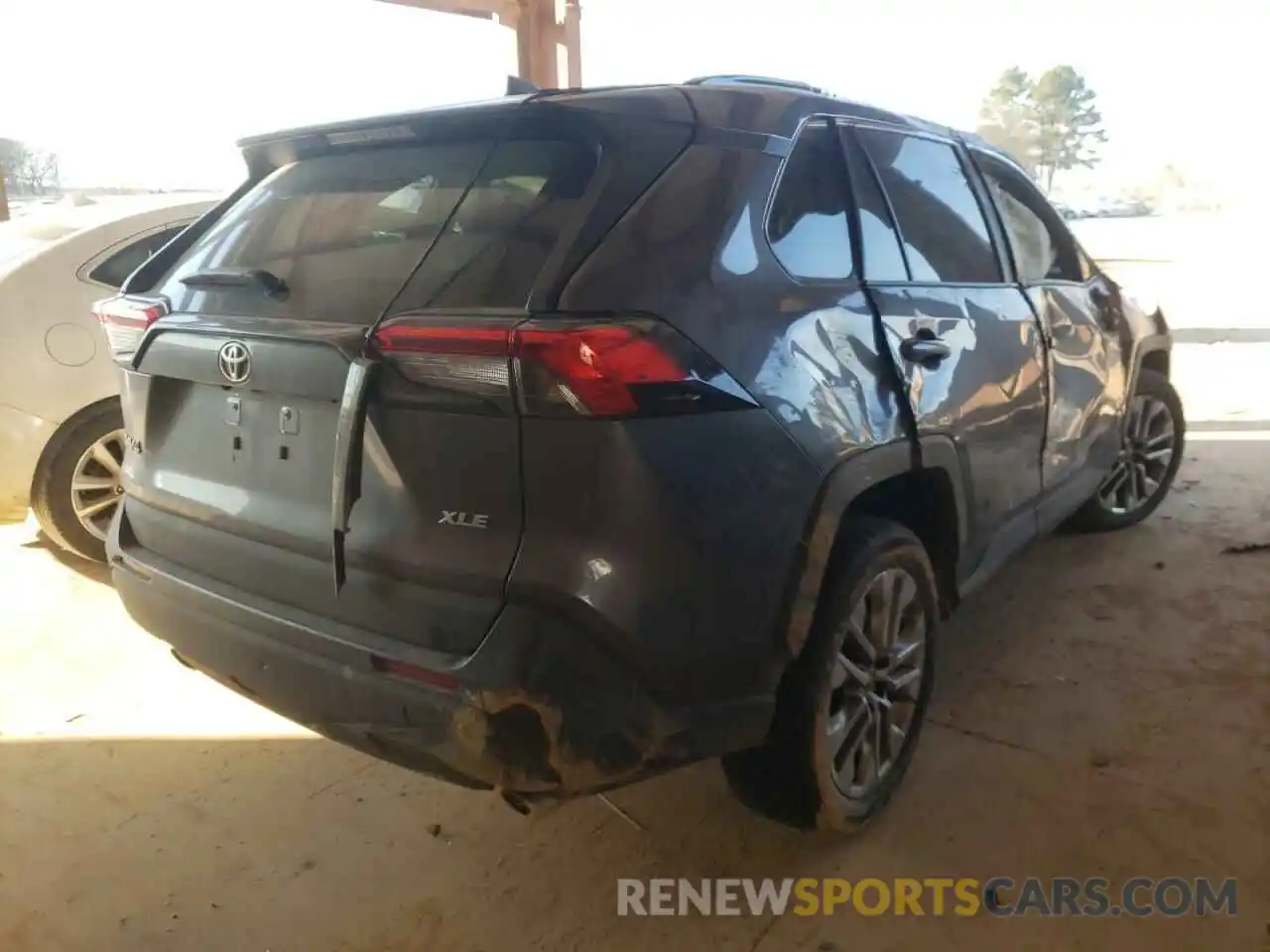 4 Photograph of a damaged car 2T3C1RFV7MC145119 TOYOTA RAV4 2021