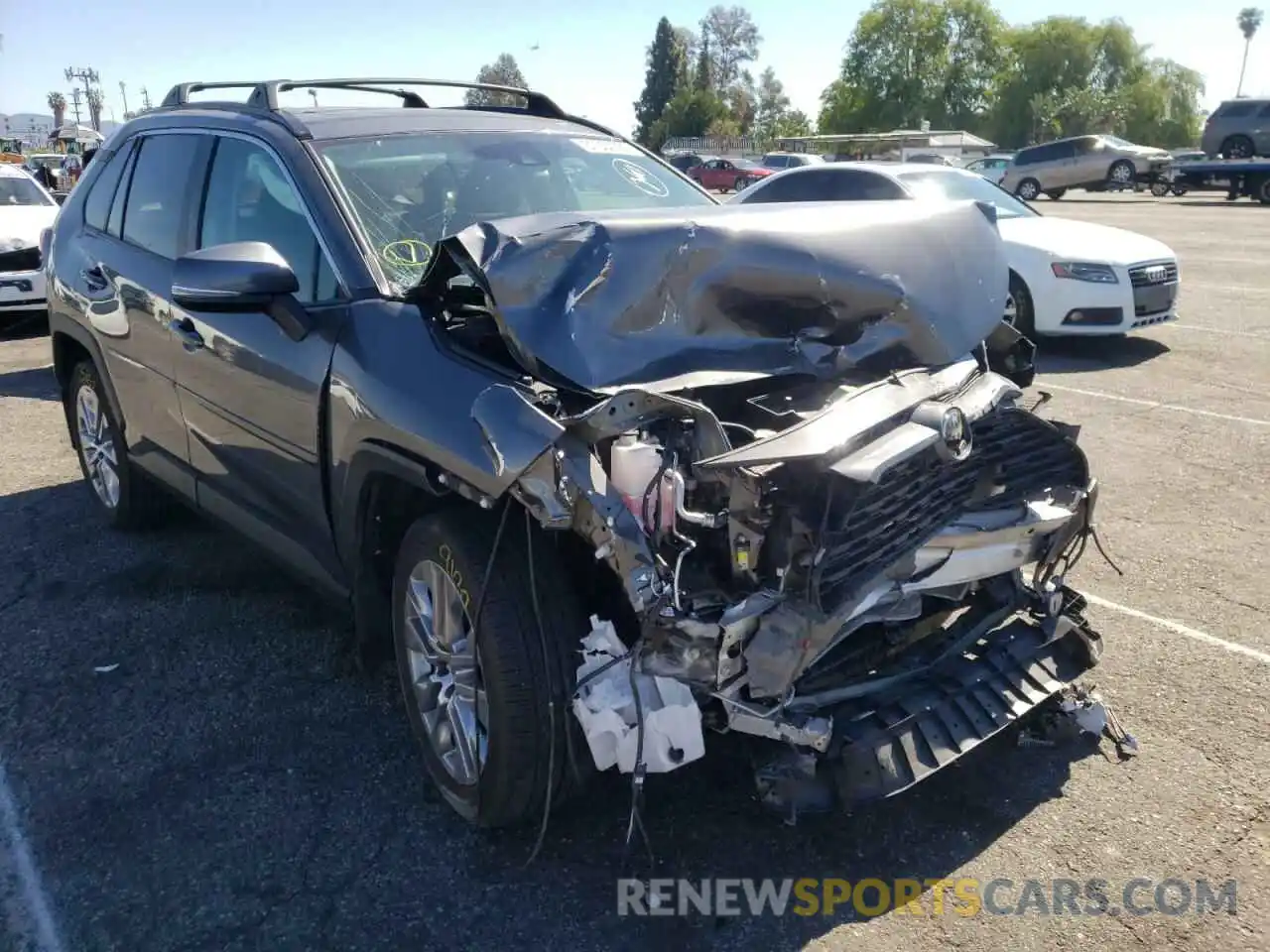 1 Photograph of a damaged car 2T3C1RFV7MC146058 TOYOTA RAV4 2021