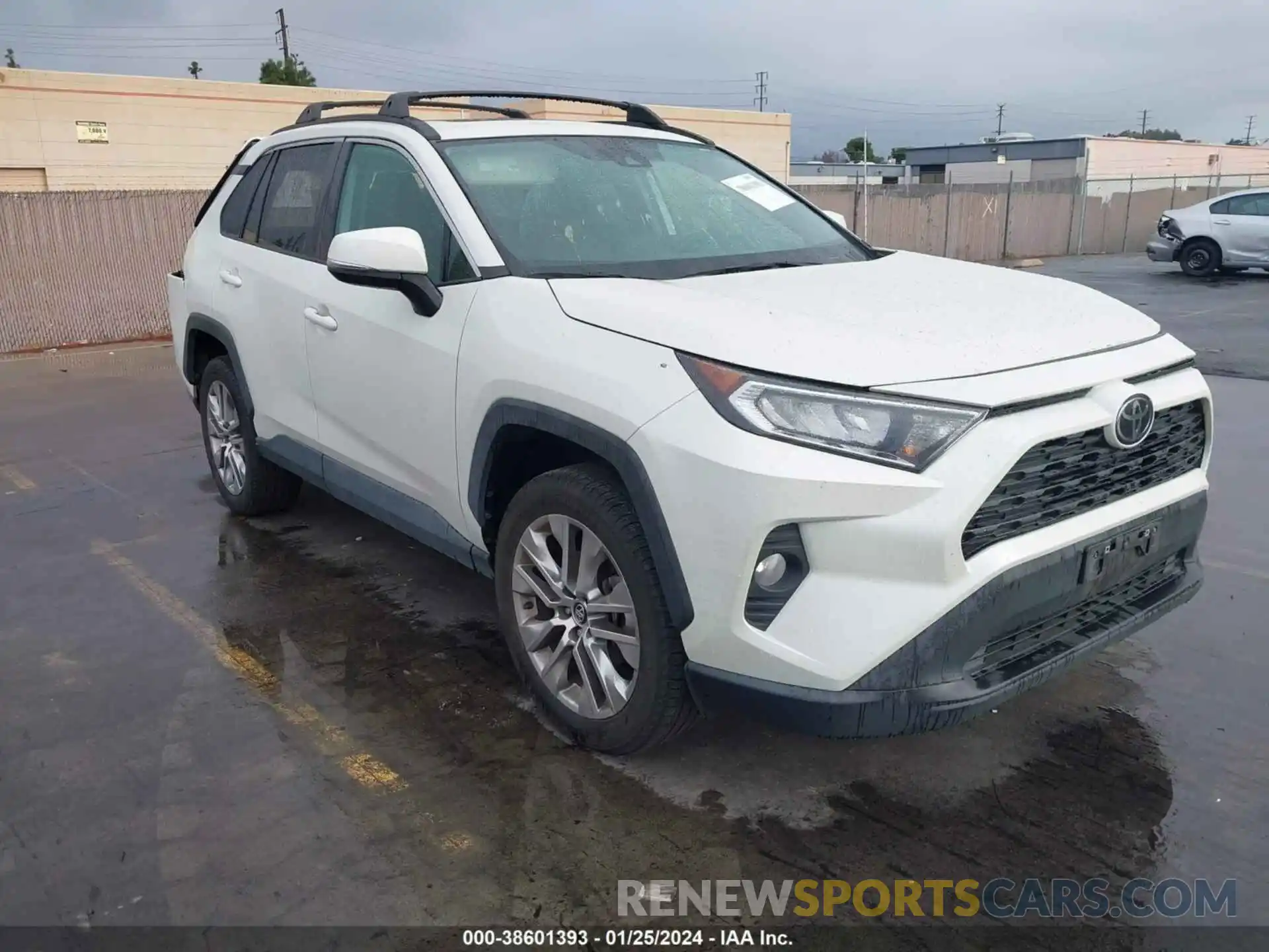 1 Фотография поврежденного автомобиля 2T3C1RFV7MW116427 TOYOTA RAV4 2021