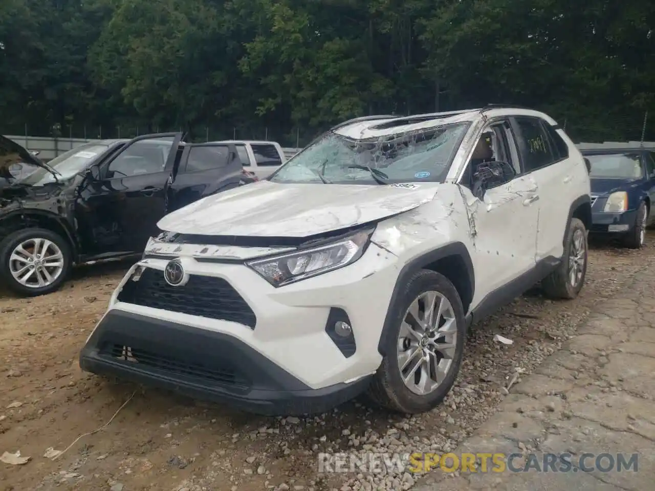 2 Photograph of a damaged car 2T3C1RFV7MW117206 TOYOTA RAV4 2021