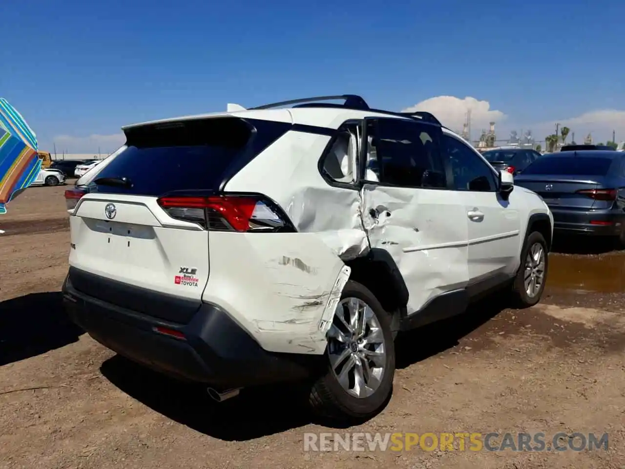 9 Photograph of a damaged car 2T3C1RFV7MW140033 TOYOTA RAV4 2021